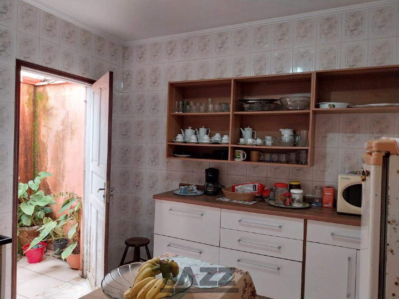 Casa à venda com 3 quartos, 110m² - Foto 4