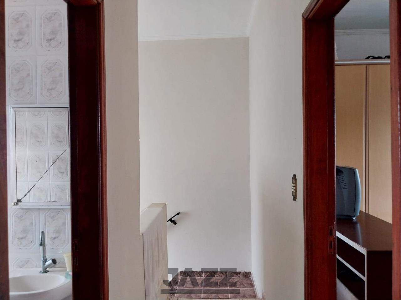 Casa à venda com 3 quartos, 110m² - Foto 8