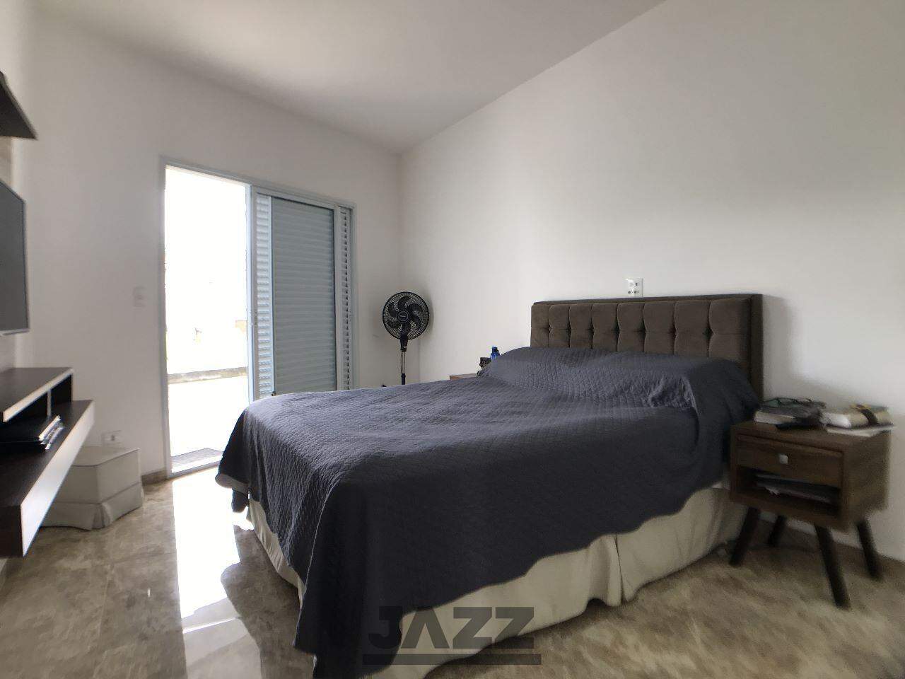 Casa à venda com 3 quartos, 393m² - Foto 4