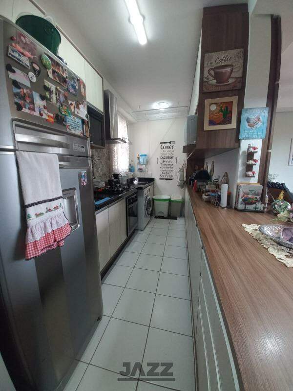 Apartamento à venda com 3 quartos, 69m² - Foto 4