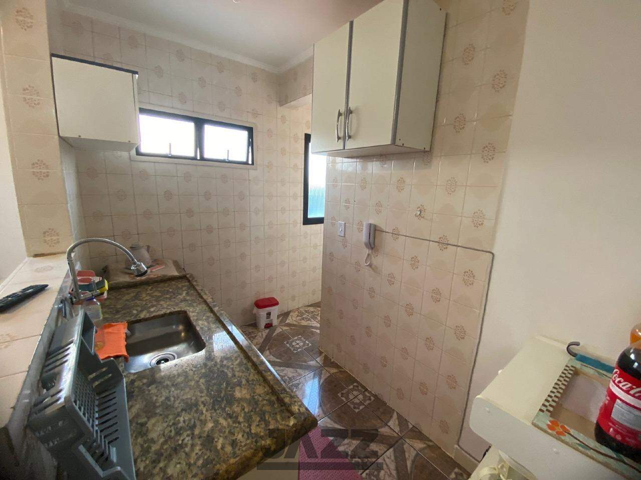 Apartamento à venda com 1 quarto, 60m² - Foto 11