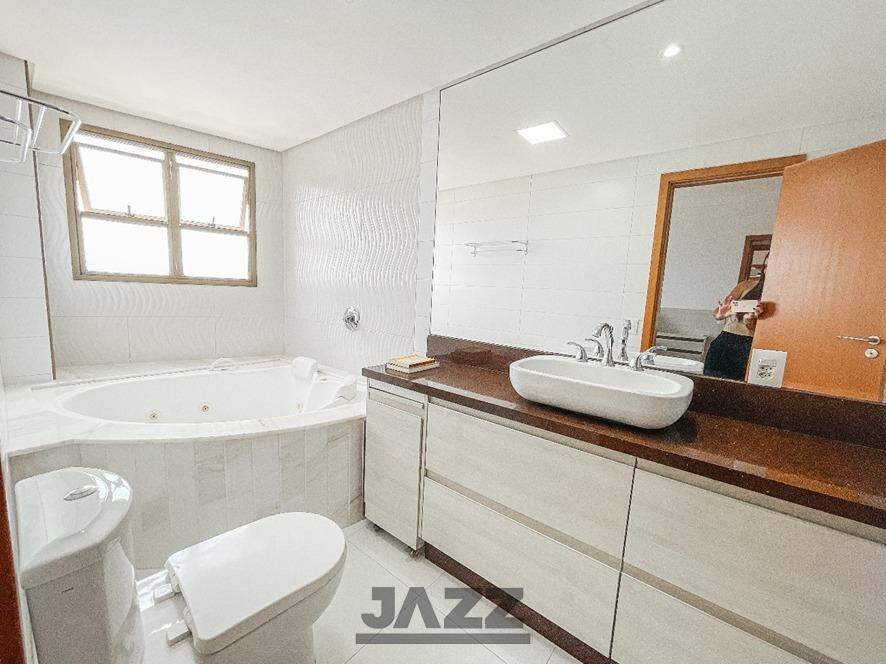 Apartamento à venda com 3 quartos, 182m² - Foto 21