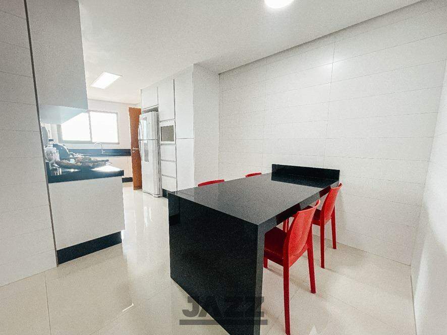 Apartamento à venda com 3 quartos, 182m² - Foto 15