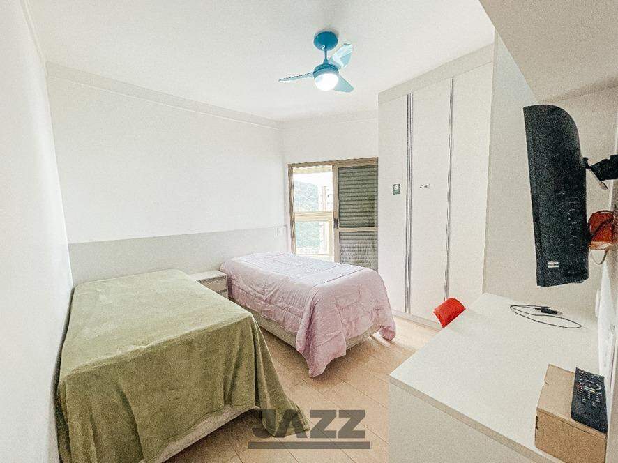 Apartamento à venda com 3 quartos, 182m² - Foto 28