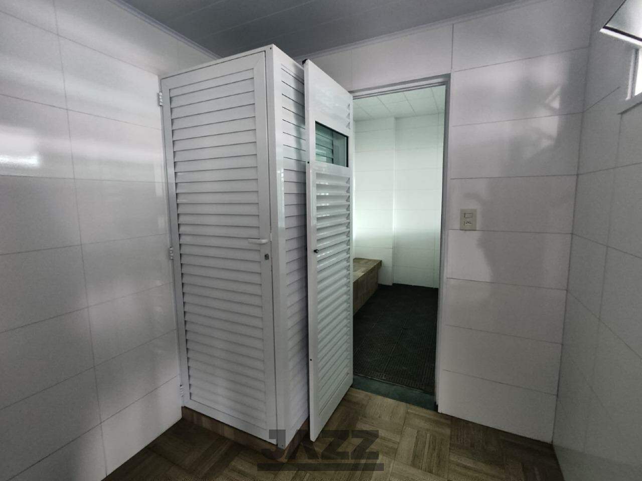 Apartamento à venda com 3 quartos, 130m² - Foto 4