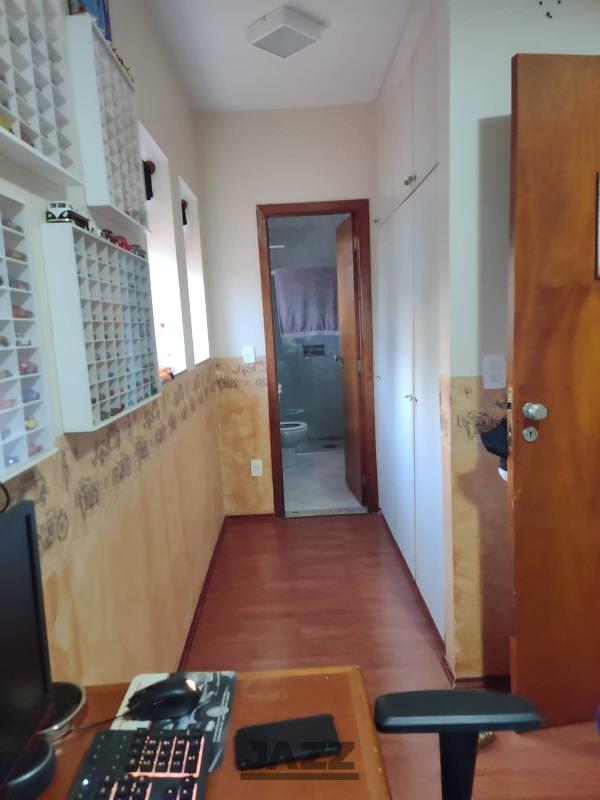 Casa à venda com 4 quartos, 250m² - Foto 27