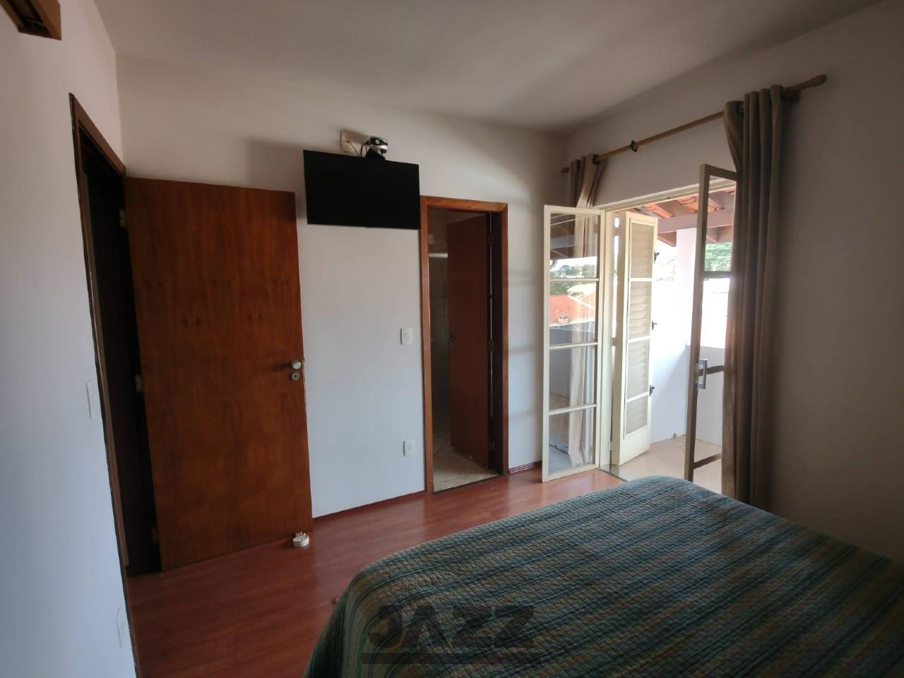 Casa à venda com 4 quartos, 250m² - Foto 31