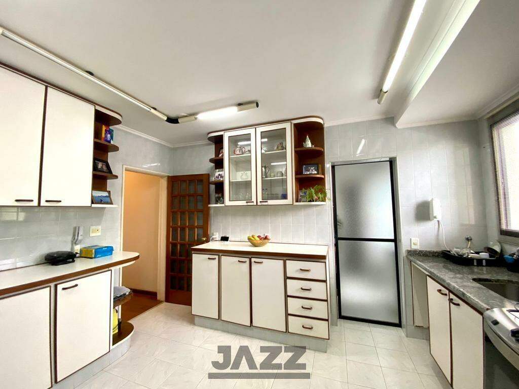 Apartamento à venda com 3 quartos, 107m² - Foto 6