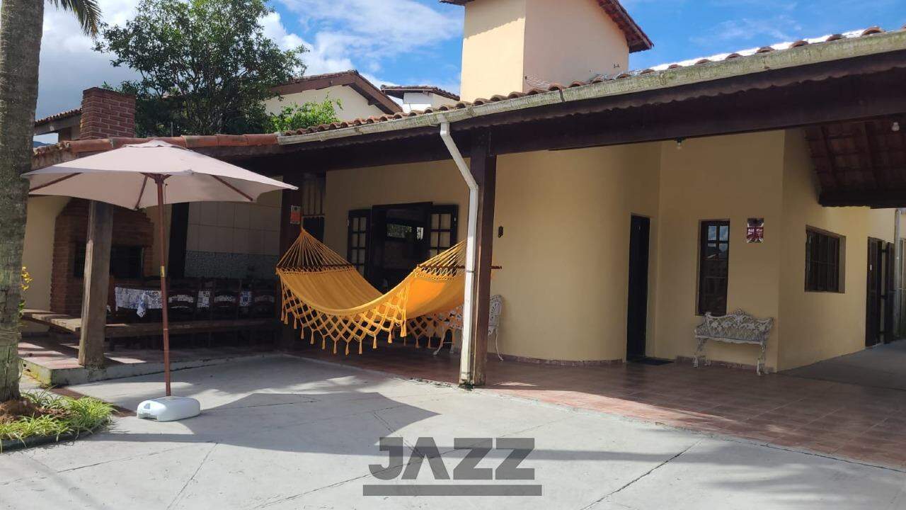 Casa, 5 quartos, 236 m² - Foto 3