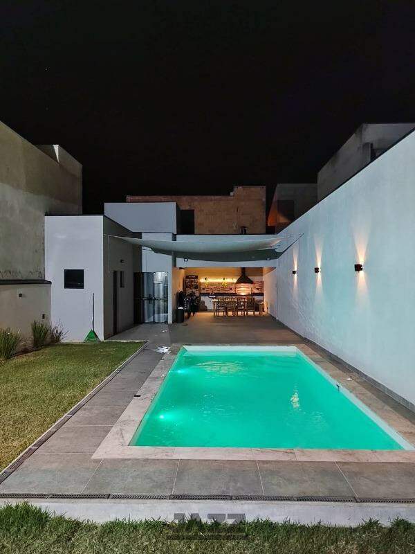 Casa à venda com 3 quartos, 50m² - Foto 28