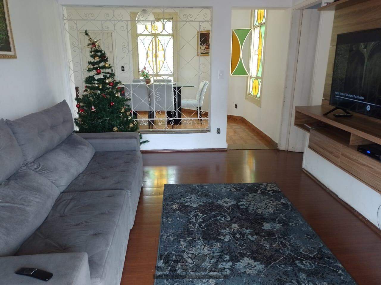 Casa à venda com 3 quartos, 104m² - Foto 1