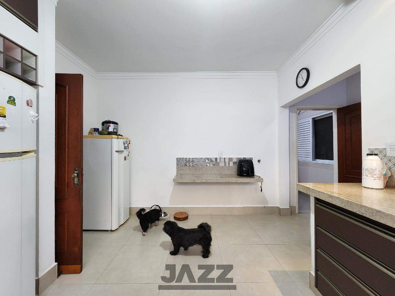 Casa à venda com 4 quartos, 256m² - Foto 12