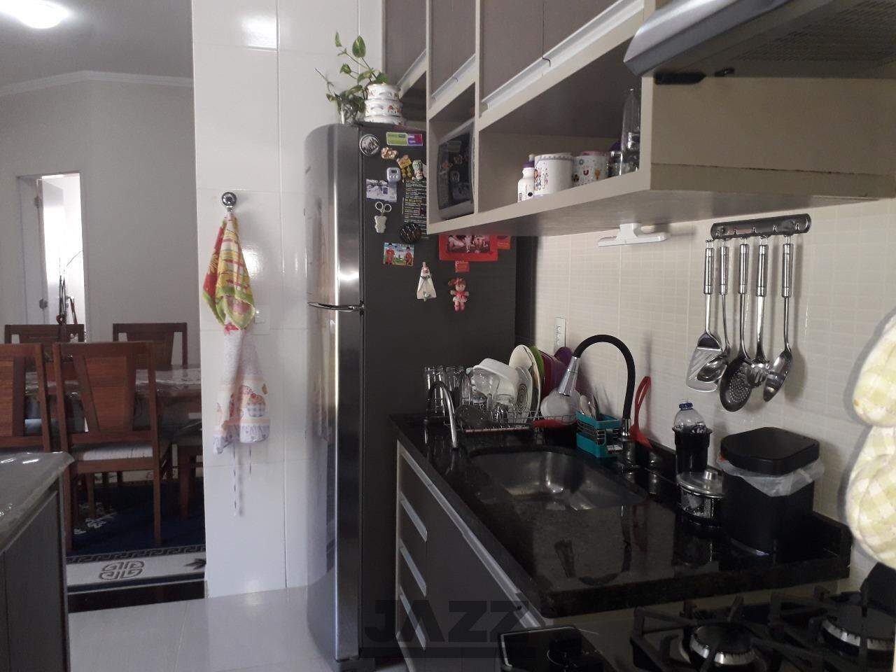 Apartamento à venda com 3 quartos, 81m² - Foto 19