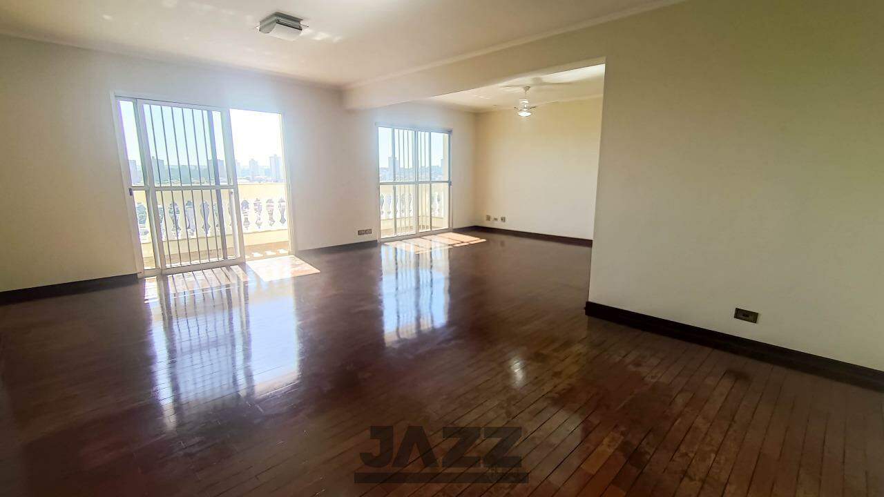 Apartamento à venda com 3 quartos, 160m² - Foto 2