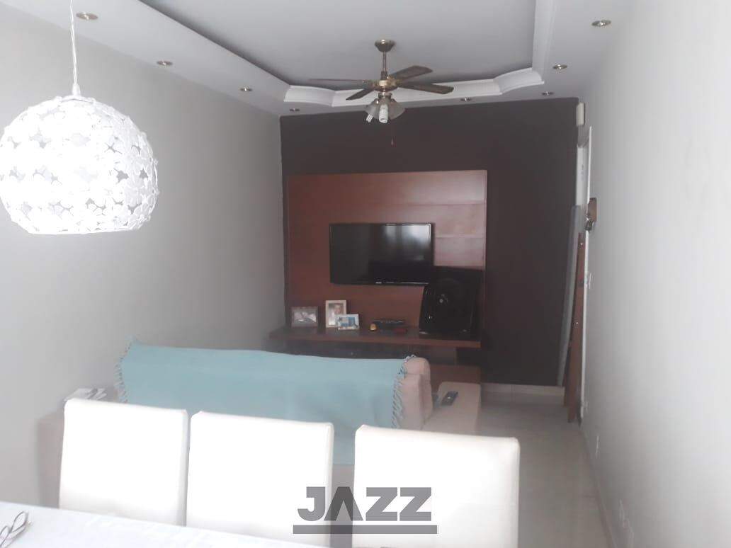 Apartamento à venda com 3 quartos, 75m² - Foto 1