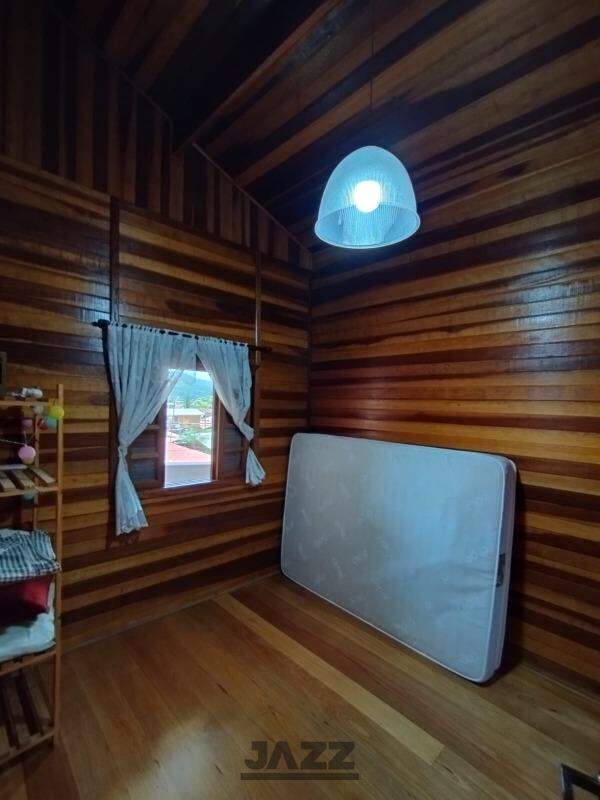 Casa de Condomínio à venda com 4 quartos, 200m² - Foto 24