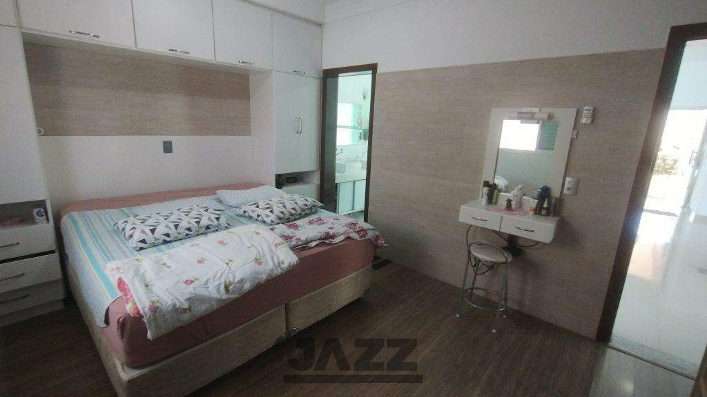 Casa de Condomínio à venda com 3 quartos, 218m² - Foto 29