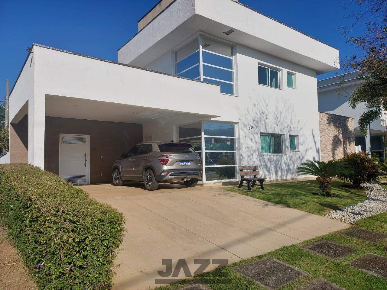 Casa de Condomínio à venda com 3 quartos, 218m² - Foto 2