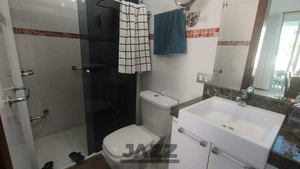 Casa de Condomínio à venda com 3 quartos, 218m² - Foto 33