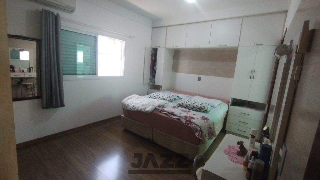 Casa de Condomínio à venda com 3 quartos, 218m² - Foto 30