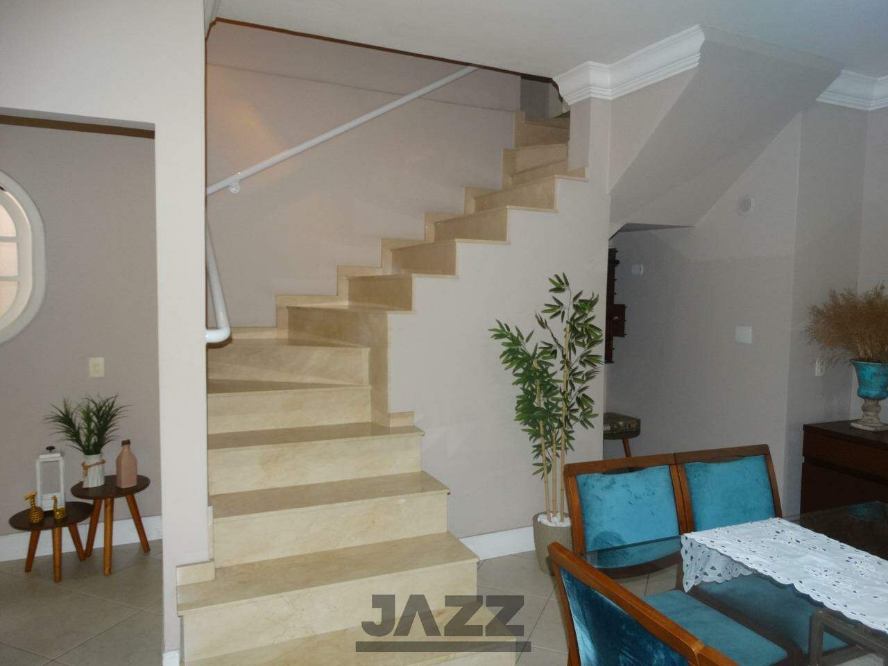 Casa à venda com 5 quartos, 238m² - Foto 21