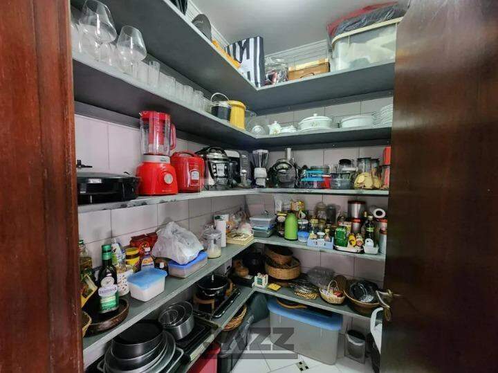 Casa de Condomínio à venda com 4 quartos, 250m² - Foto 13