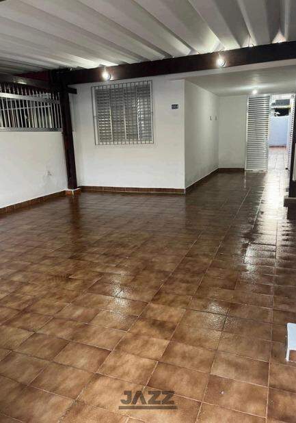 Casa à venda com 2 quartos, 132m² - Foto 1