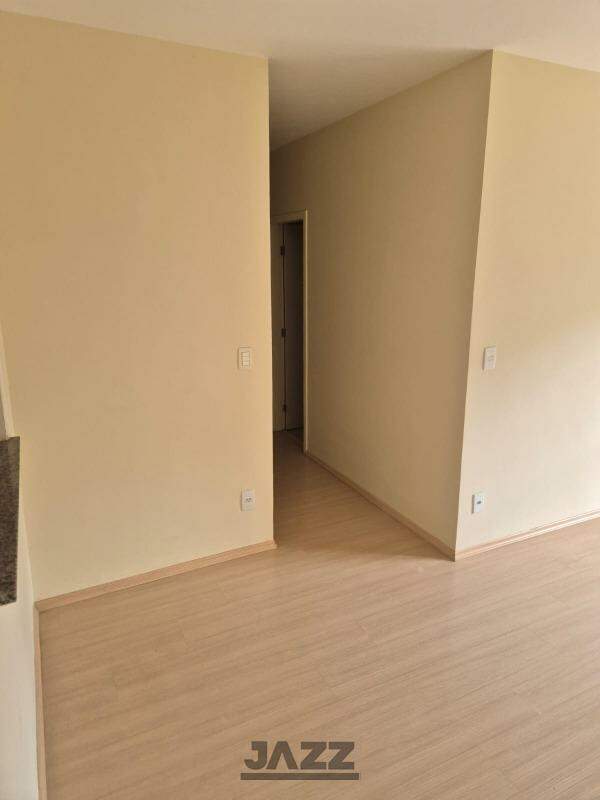 Apartamento à venda com 3 quartos, 76m² - Foto 7