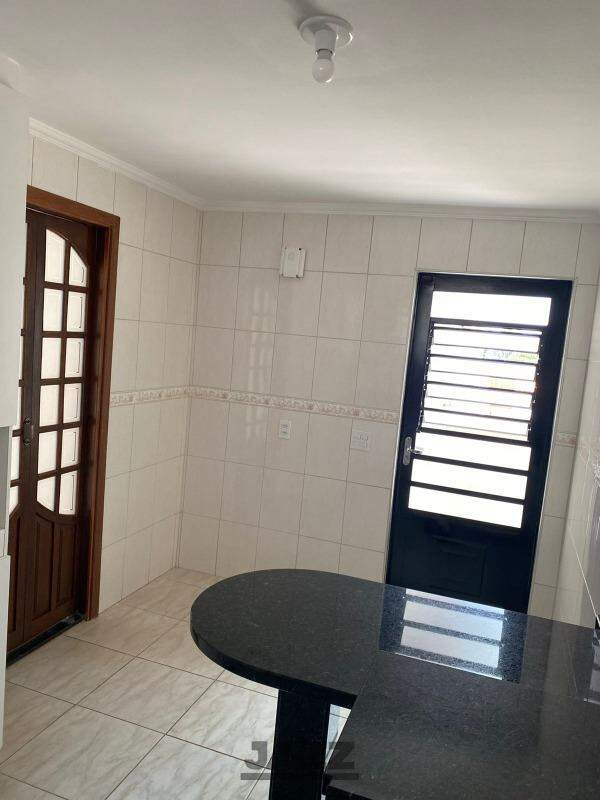 Casa à venda com 4 quartos, 233m² - Foto 18