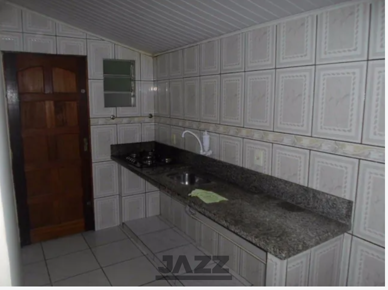 Casa à venda com 2 quartos, 140m² - Foto 2