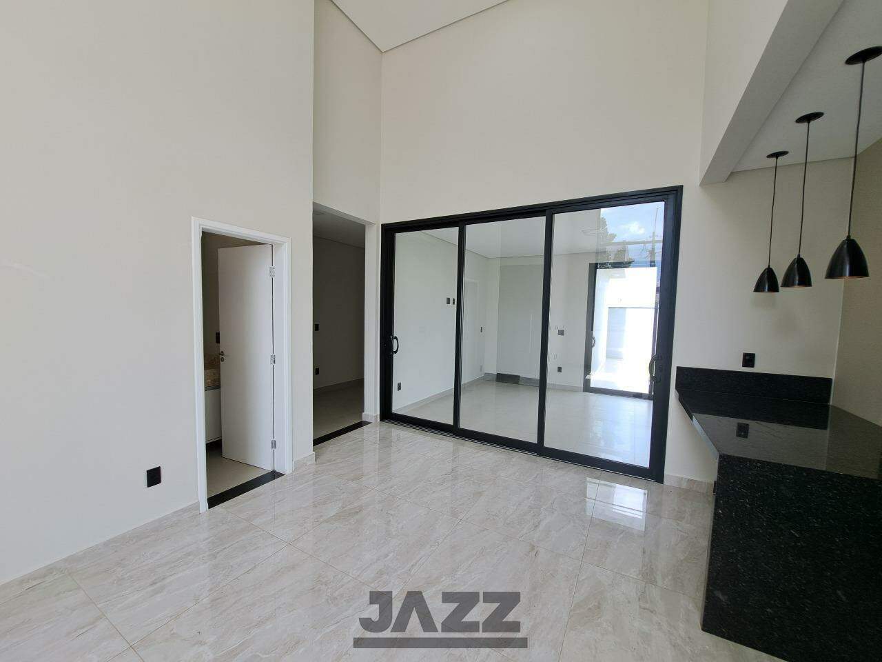 Casa de Condomínio à venda com 3 quartos, 204m² - Foto 3