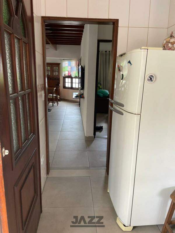 Casa de Condomínio à venda com 5 quartos, 220m² - Foto 15