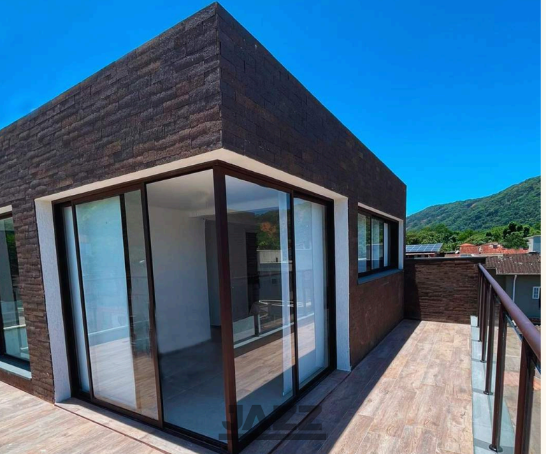 Casa de Condomínio à venda com 4 quartos, 163m² - Foto 1