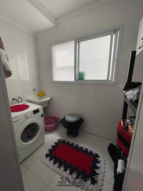 Apartamento à venda com 3 quartos, 123m² - Foto 9