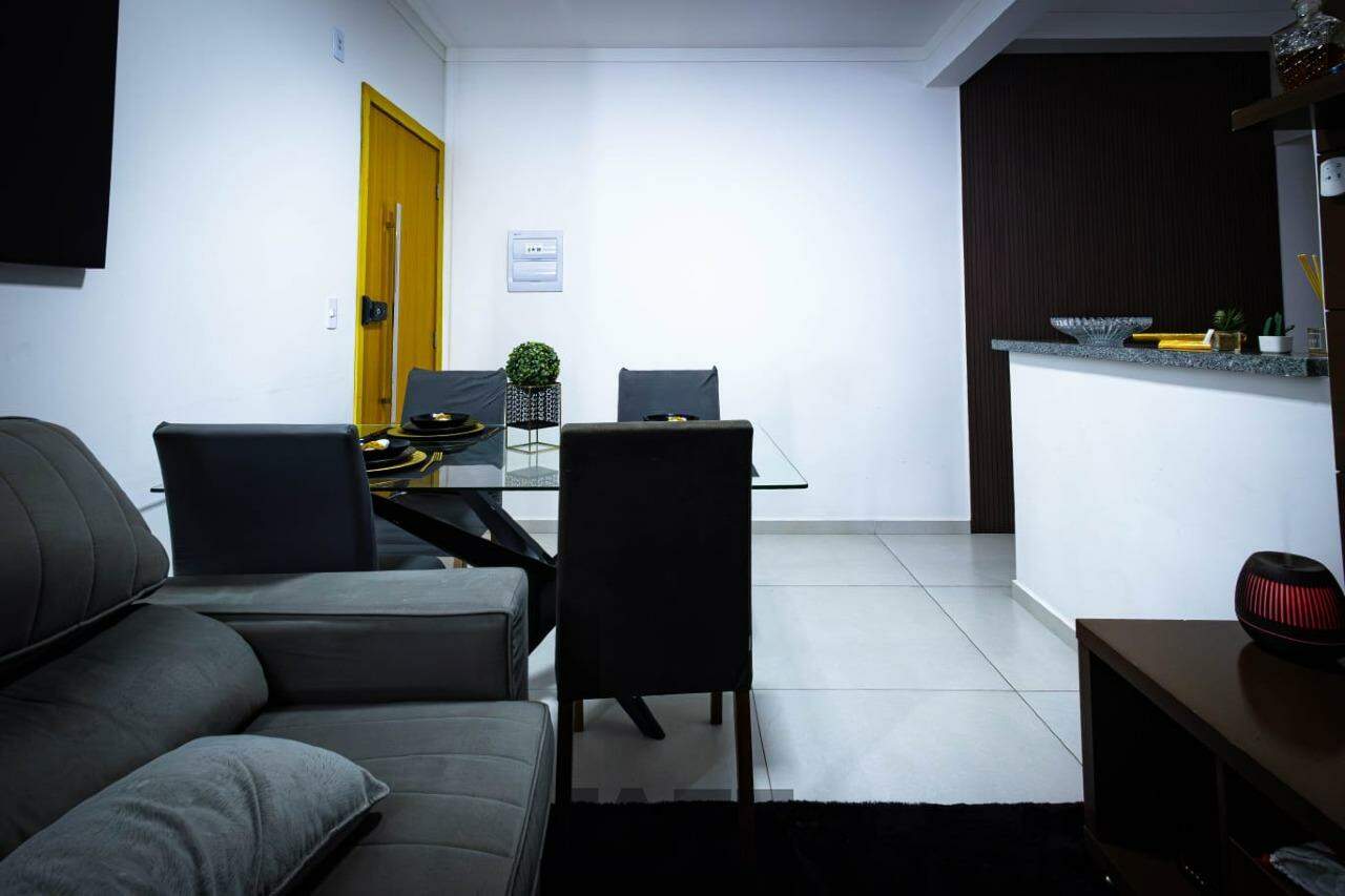 Apartamento à venda com 2 quartos, 67m² - Foto 2