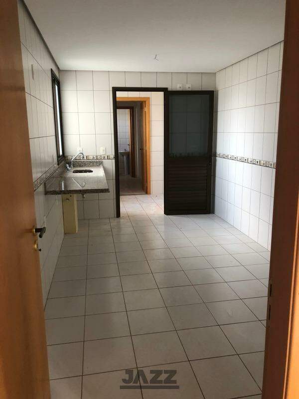 Apartamento à venda com 3 quartos, 137m² - Foto 7