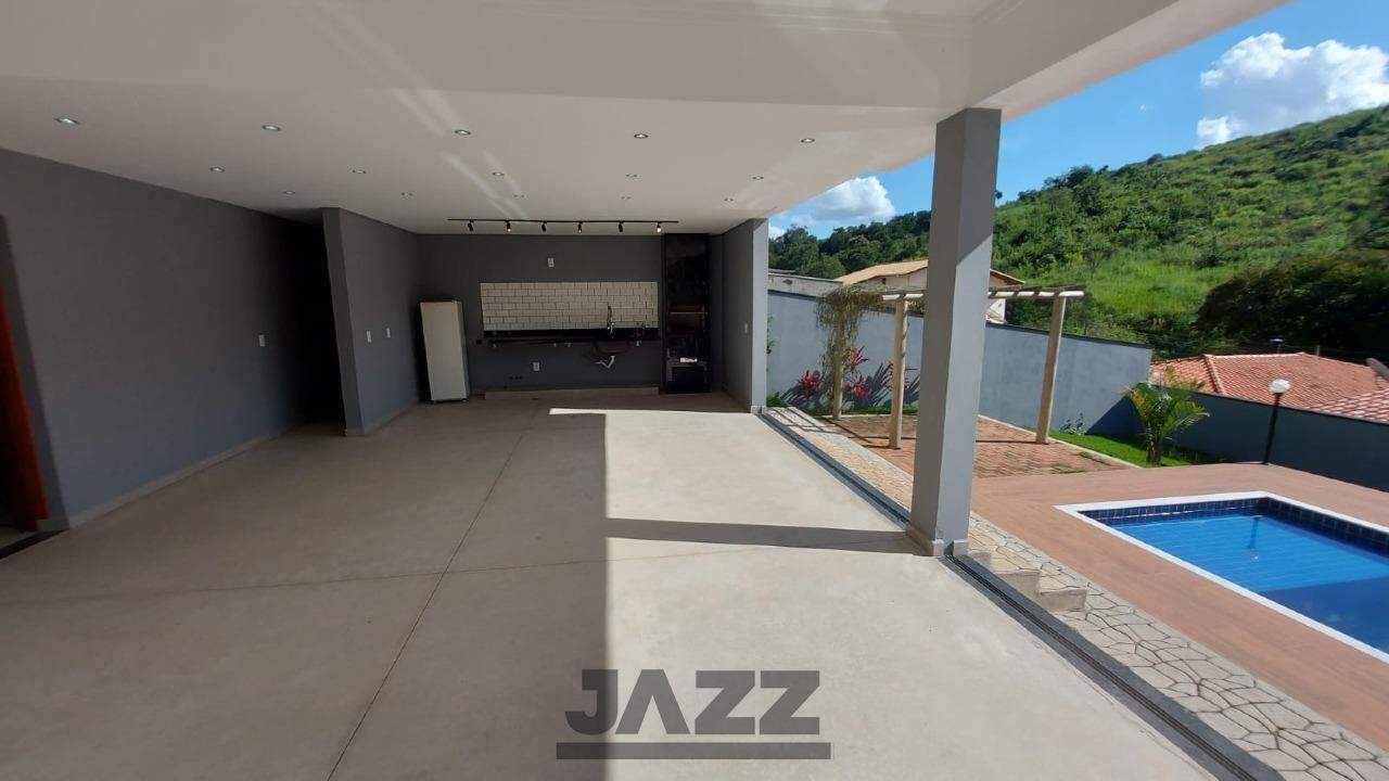 Casa à venda com 3 quartos, 600m² - Foto 33