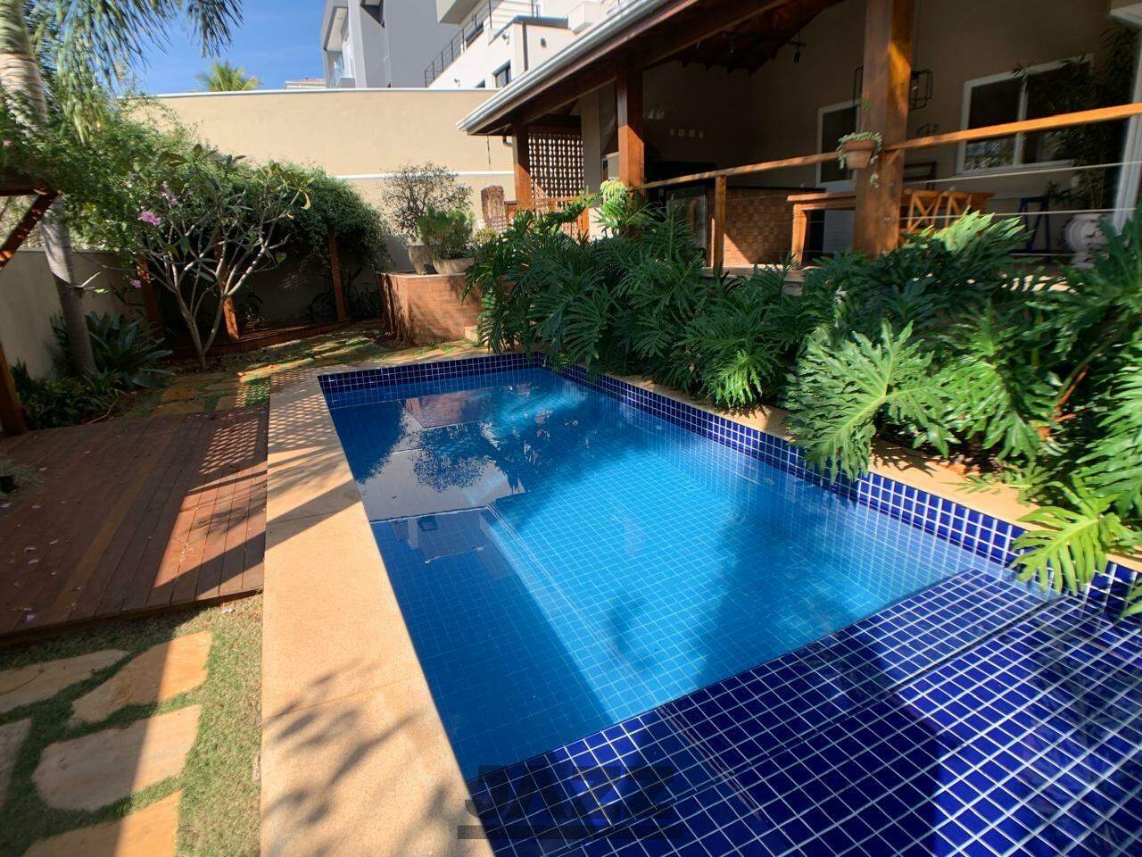 Casa de Condomínio à venda com 3 quartos, 261m² - Foto 35