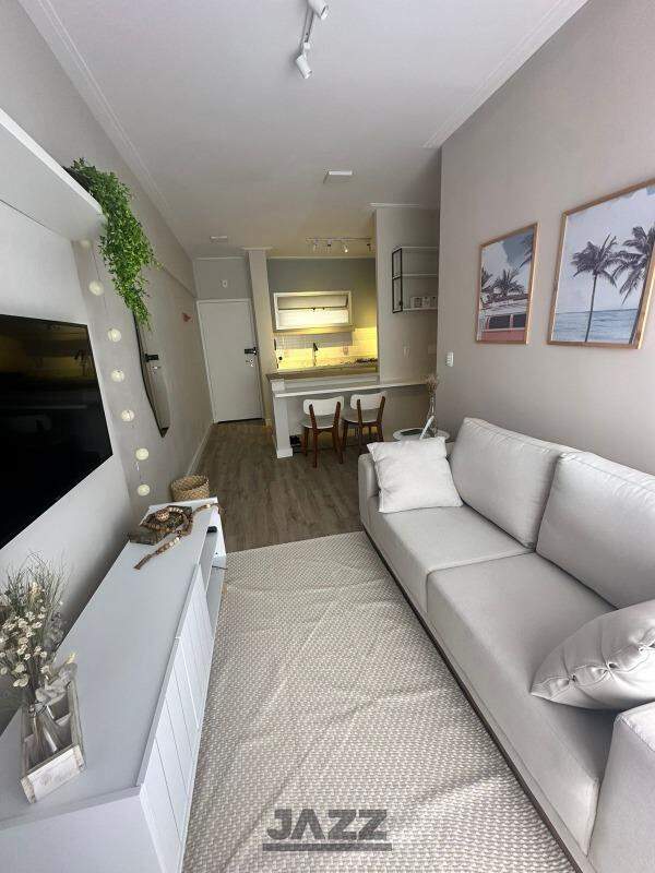 Apartamento para alugar com 1 quarto, 40m² - Foto 12