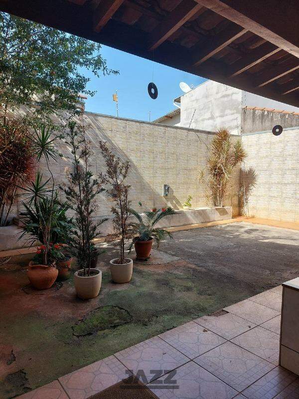 Casa à venda com 3 quartos, 260m² - Foto 25