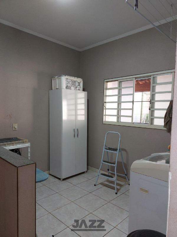 Casa à venda com 3 quartos, 260m² - Foto 9