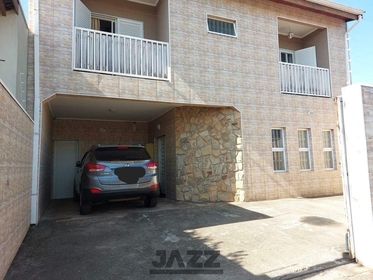 Casa à venda com 3 quartos, 260m² - Foto 1