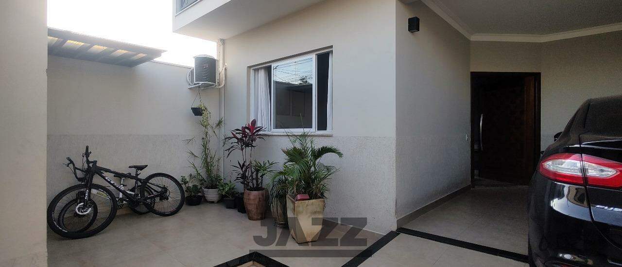 Casa à venda com 3 quartos, 180m² - Foto 3