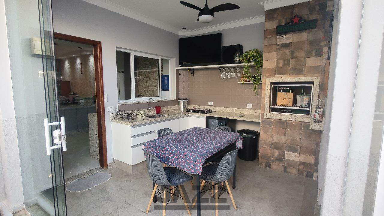 Casa à venda com 3 quartos, 180m² - Foto 13