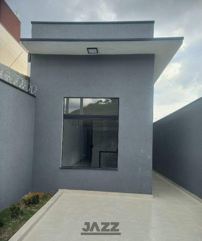 Casa à venda com 2 quartos, 78m² - Foto 2