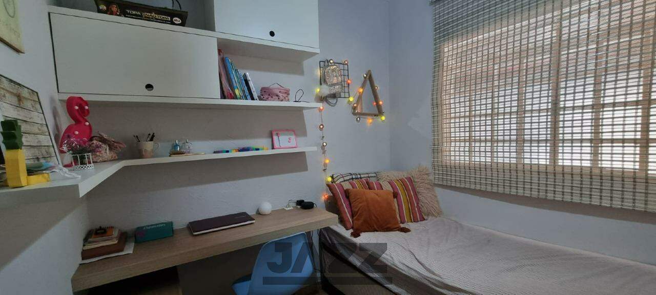 Casa à venda com 3 quartos, 75m² - Foto 5