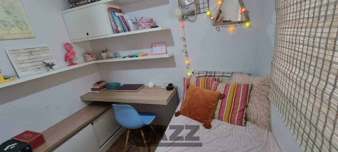 Casa à venda com 3 quartos, 75m² - Foto 12