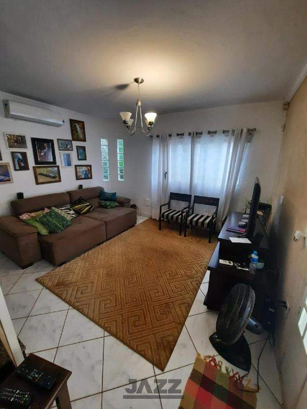 Casa à venda com 3 quartos, 242m² - Foto 26