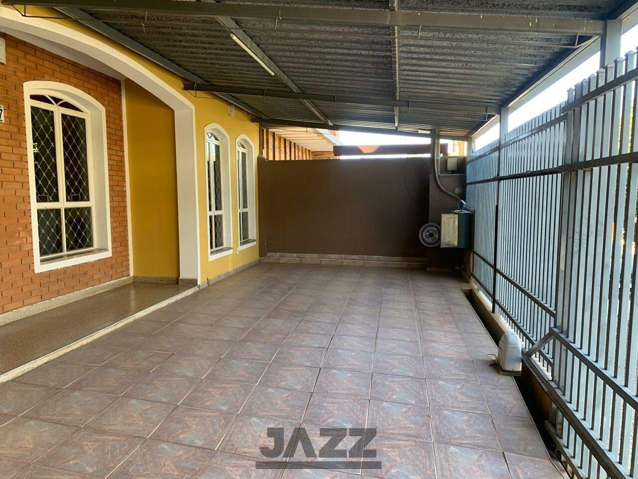 Casa à venda com 3 quartos, 192m² - Foto 2