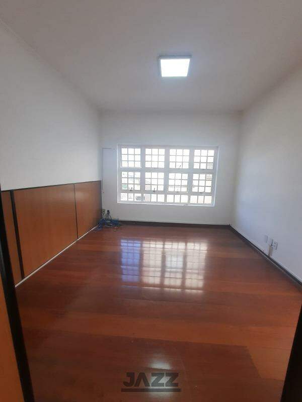 Casa para alugar com 3 quartos, 500m² - Foto 32